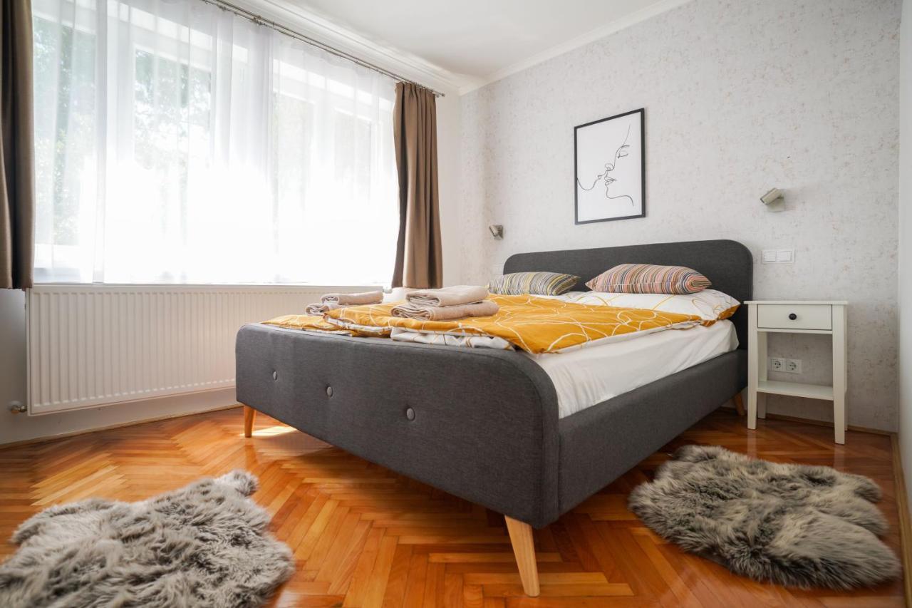 Piroska Bartokteri Apartman 02 Eger Eksteriør billede